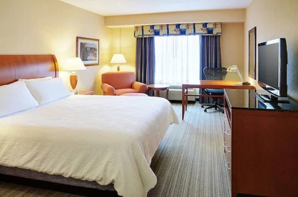 undefined Hilton Garden Inn Toronto/Burlington 9