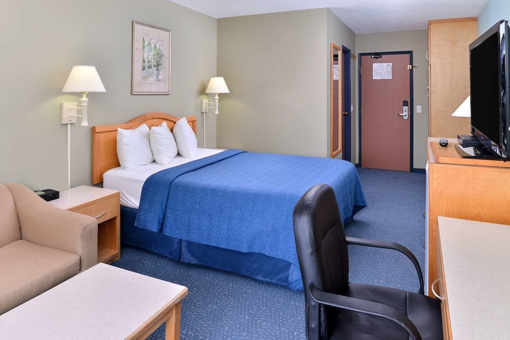 Room, 1 Queen Bed, Non Smoking