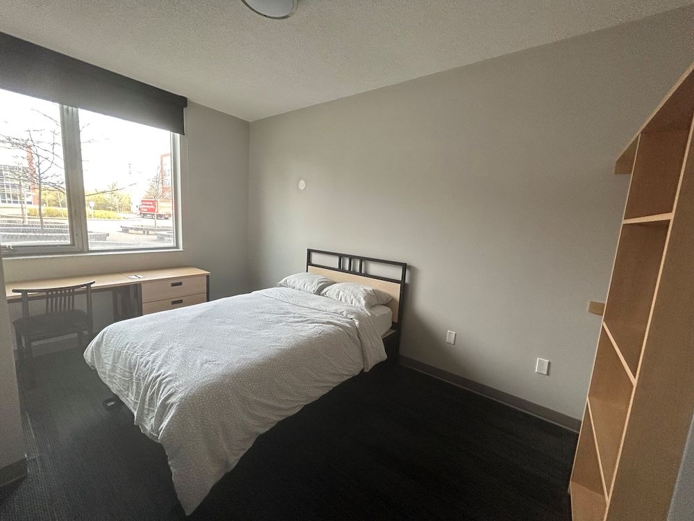 Residence & Conference Centre - Brampton Standard Double Room, 2 Bedrooms 2