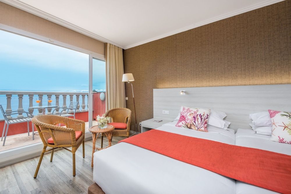 Standard Room, Balcony, Sea View