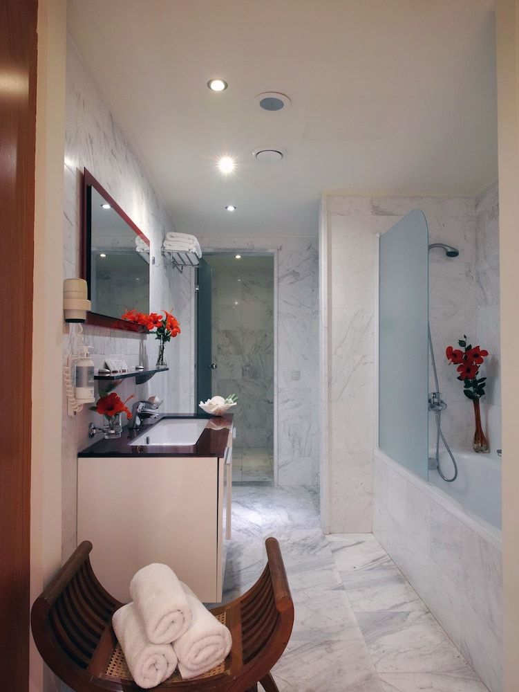 Classic Double Room, Garden View