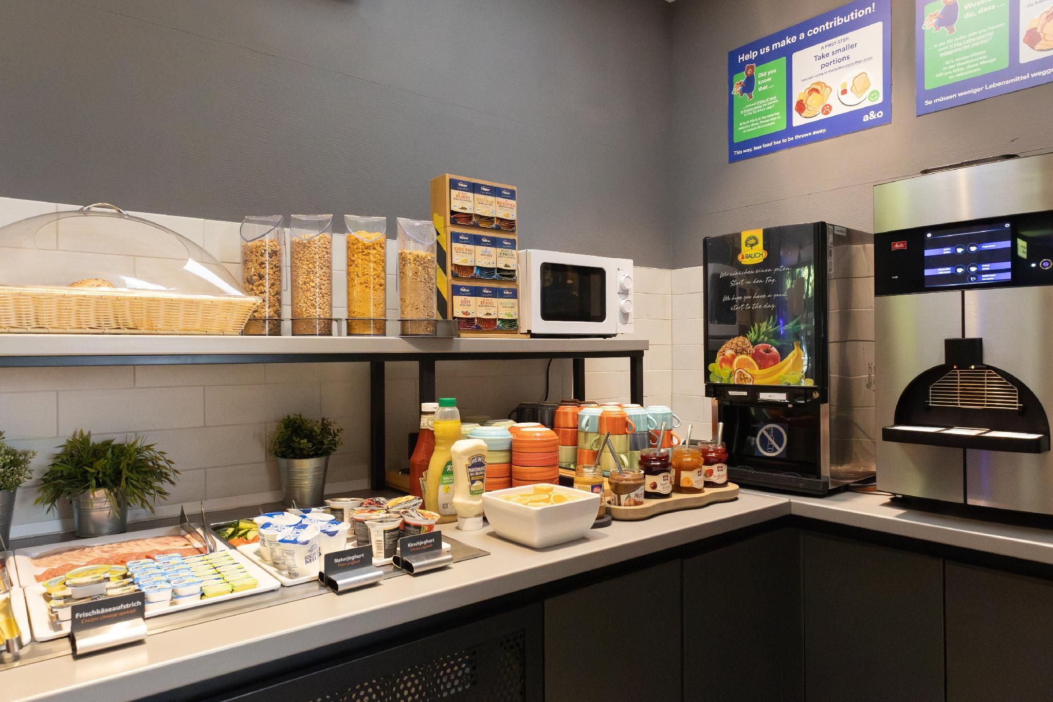 undefined a&o Munich Hauptbahnhof 10