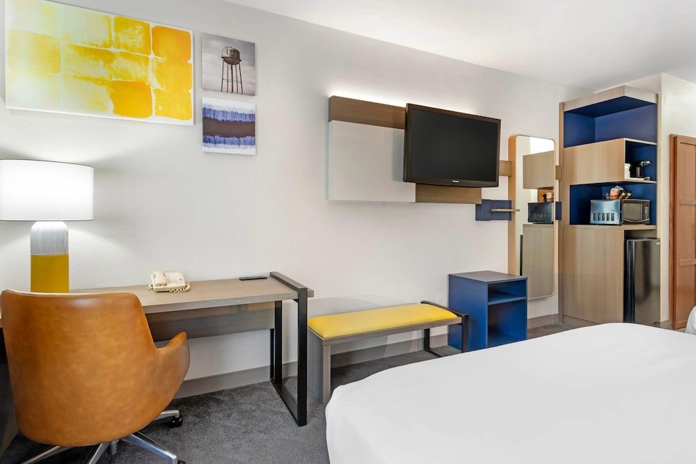 Standard Room, 2 Queen Beds, Non Smoking