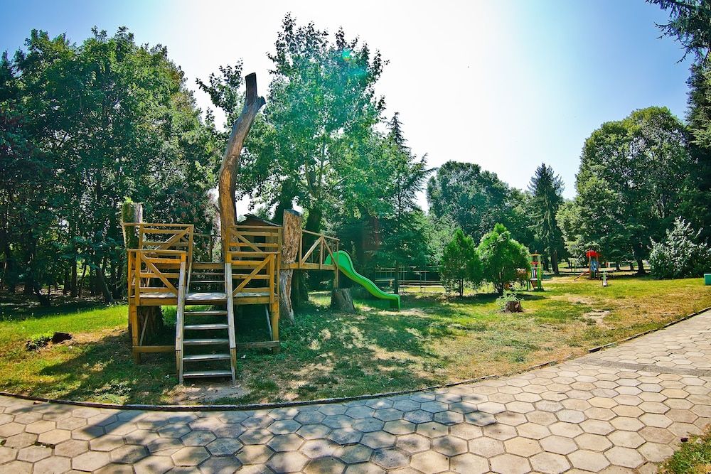 Children's Play Area