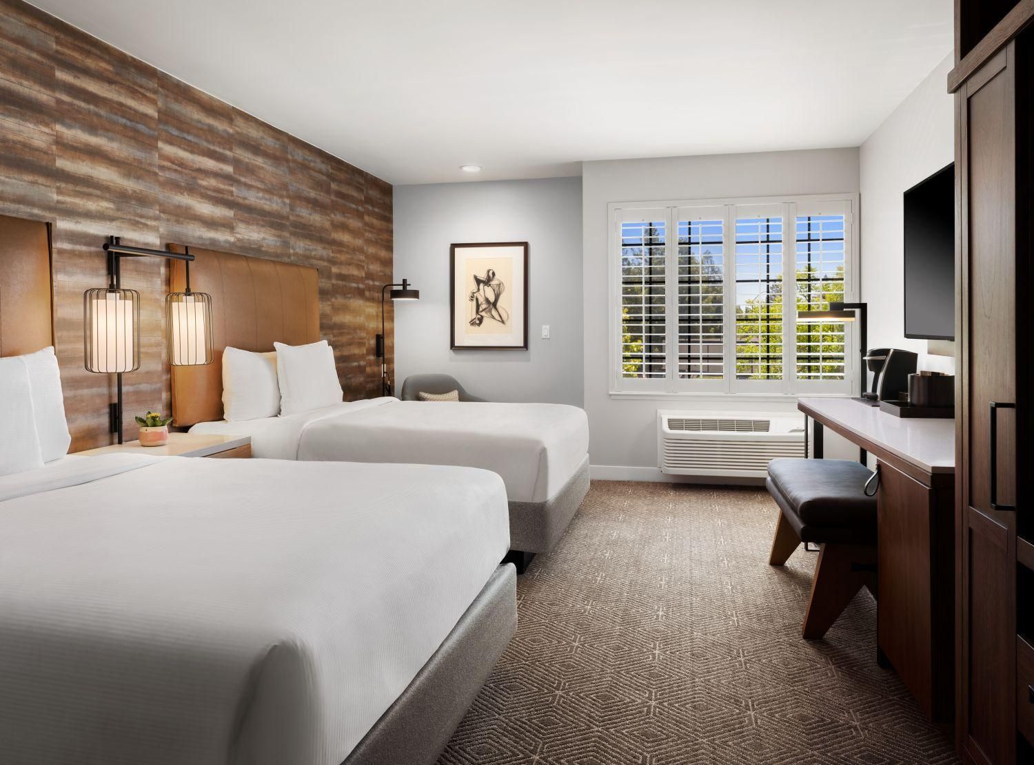 Napa Winery Inn Traditional 2 Queens