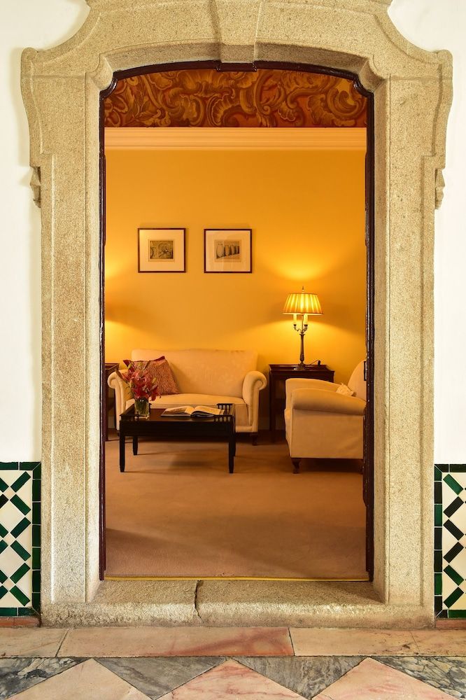 Pousada Convento de Evora - Historic Hotel Suite 5