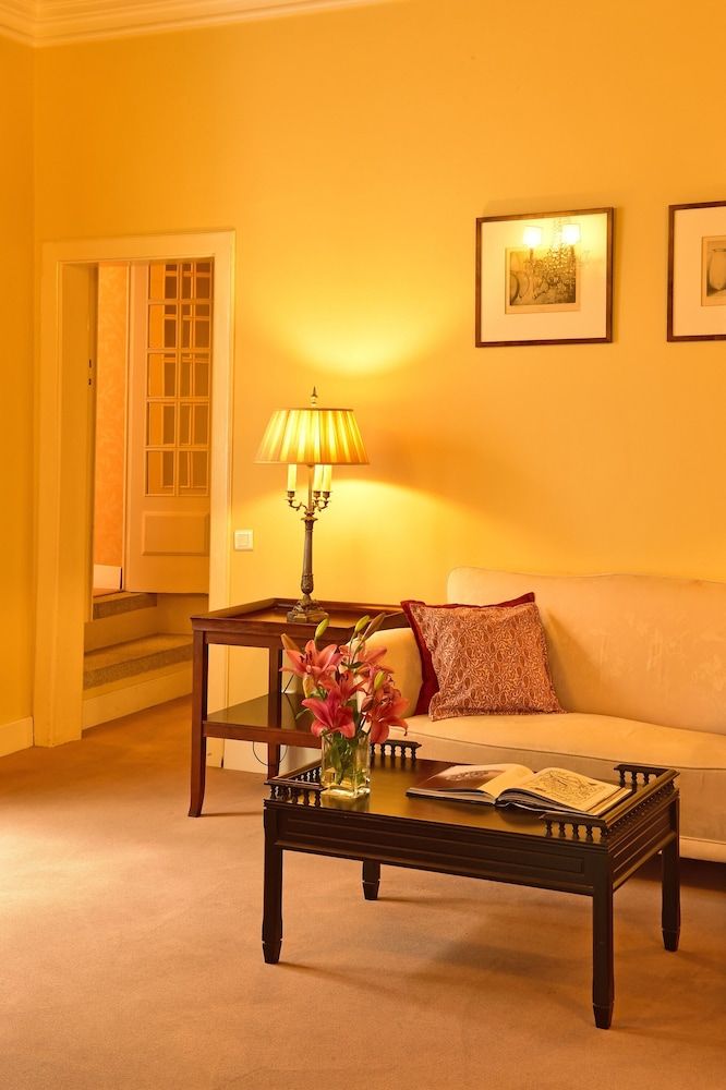 Pousada Convento de Evora - Historic Hotel Suite 4