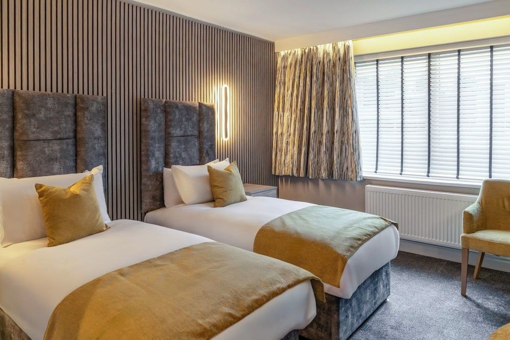 Standard Twin Room