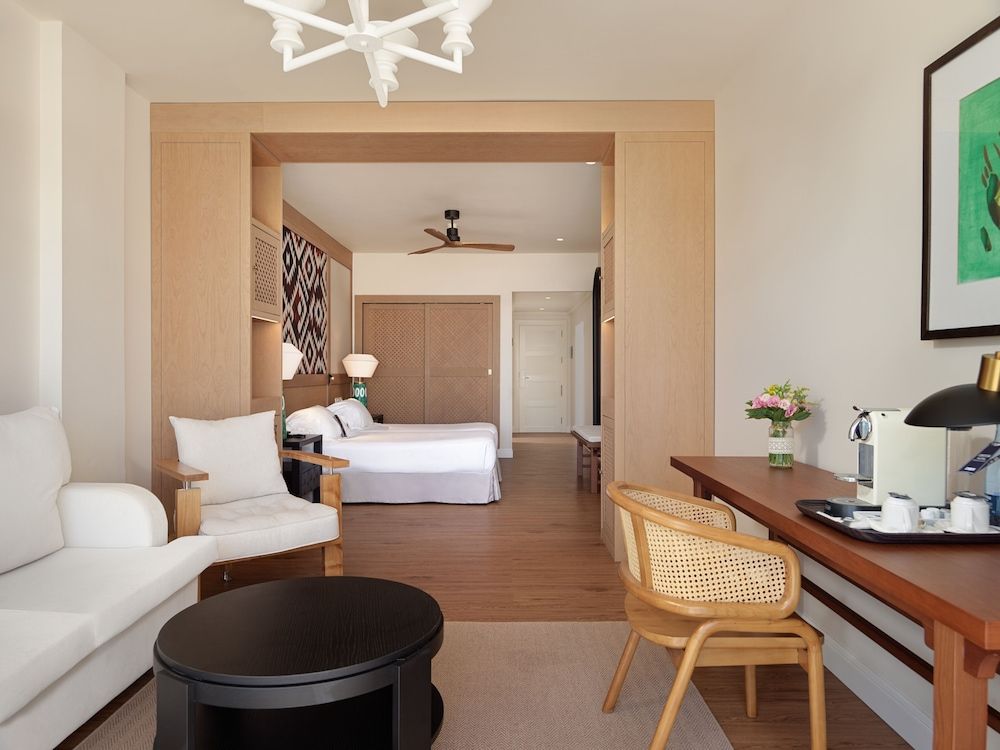 H10 Estepona Palace Junior Suite (Ocean 3+1)