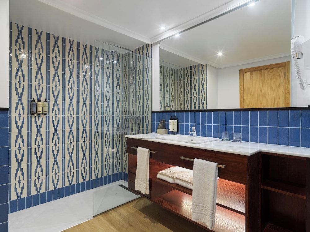 Double Room (NRF)