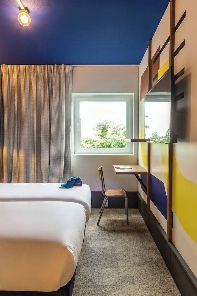 Room, 2 Twin Beds (Pop Room)
