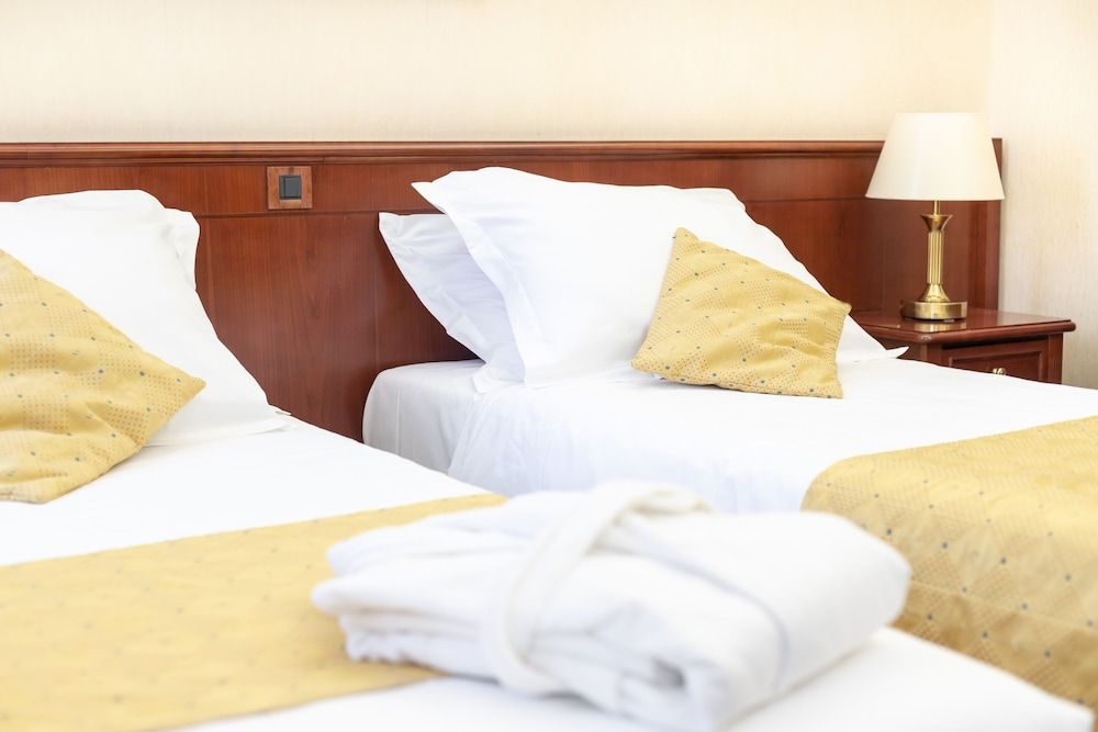 Palace Hotel Superior Twin Room 3