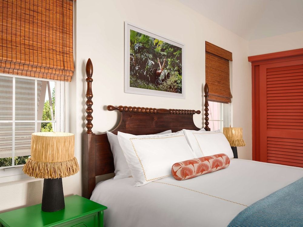 Cambridge Beaches Resort & Spa Suite, 1 Bedroom (Water View) 8