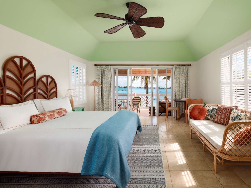 Cambridge Beaches Resort & Spa Deluxe Room (Water View) 6