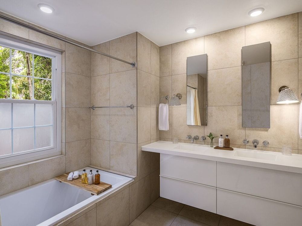 Cambridge Beaches Resort & Spa Suite, 1 Bedroom (Water View) 10