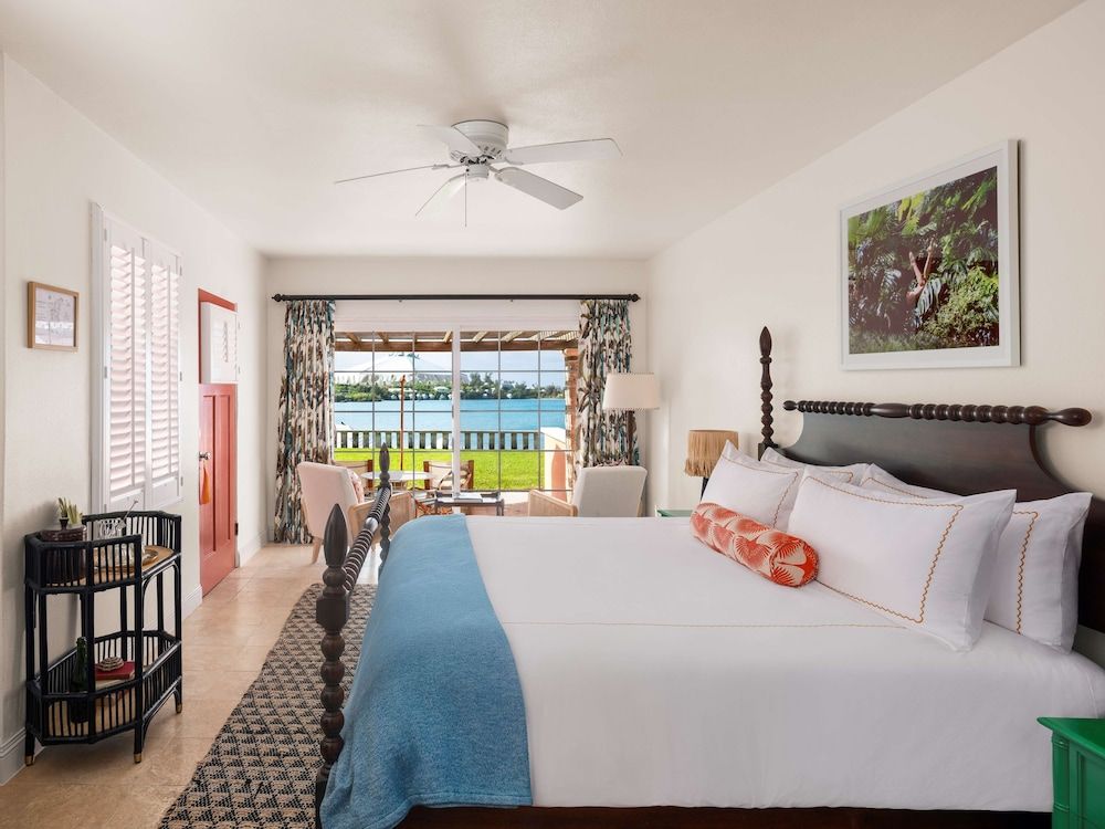Cambridge Beaches Resort & Spa Deluxe Room (Water View) 9