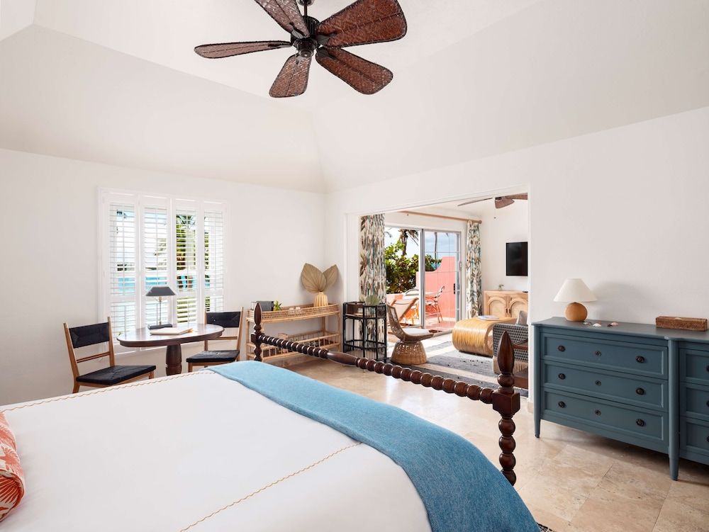 Cambridge Beaches Resort & Spa Deluxe Room (Water View) 7