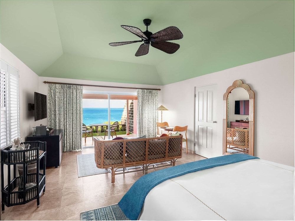 Cambridge Beaches Resort & Spa Deluxe Room (Water View) 13