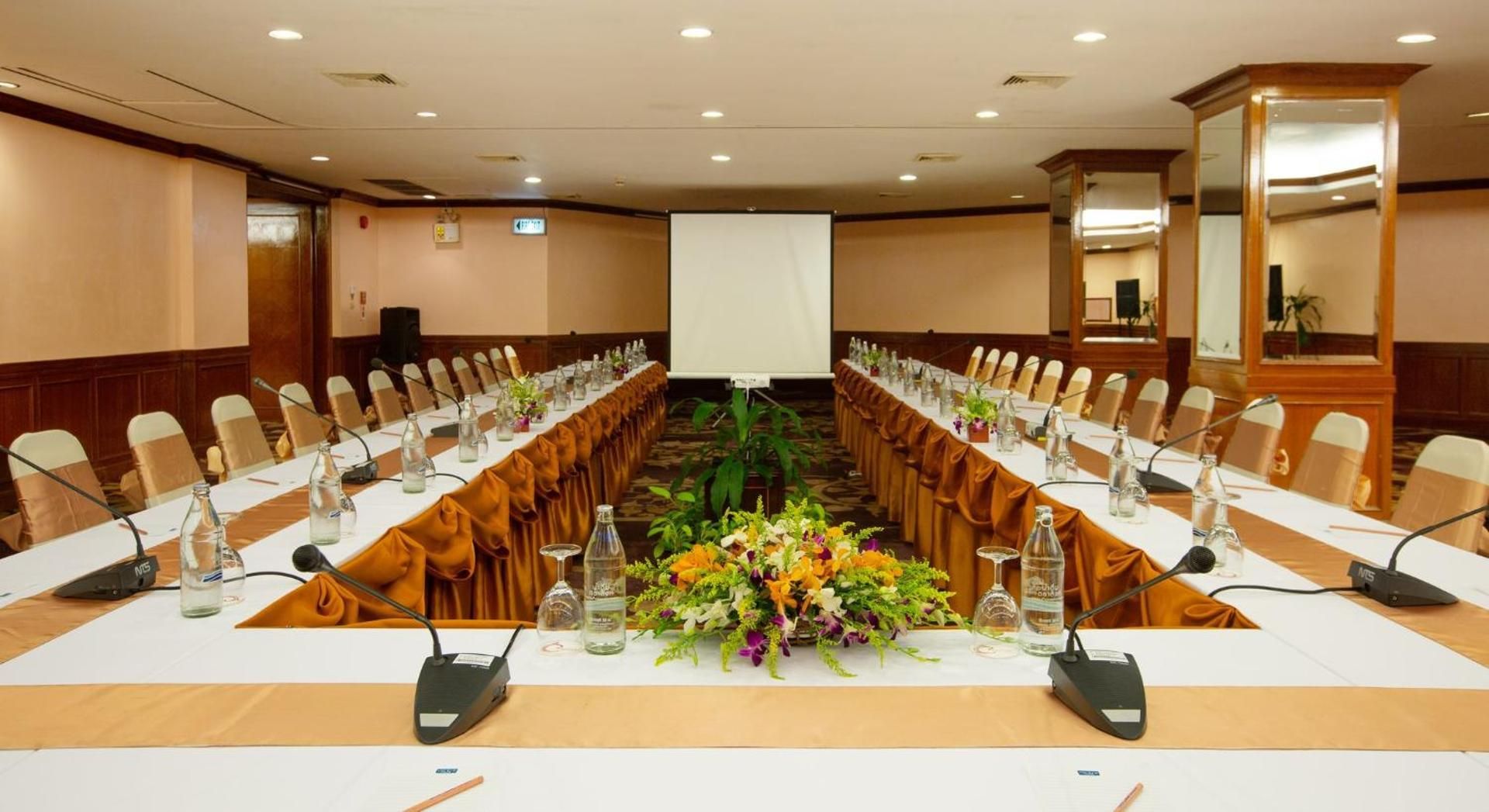 meeting room / ballrooms