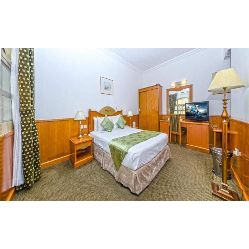 Zain International Hotel Standard Double Room 9