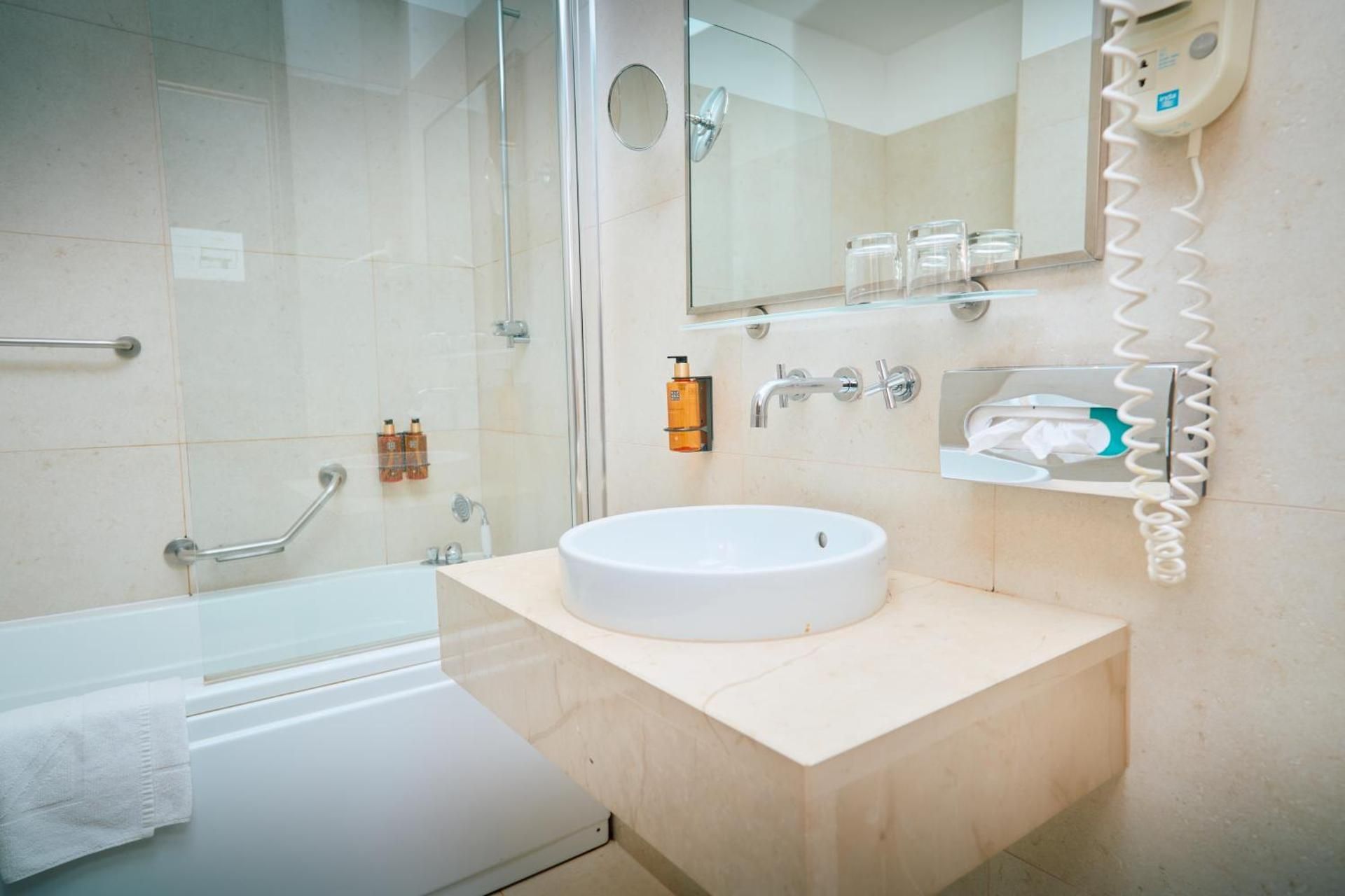 ASTORIA Hotel Opatija Deluxe Double Room with Sea Side 2