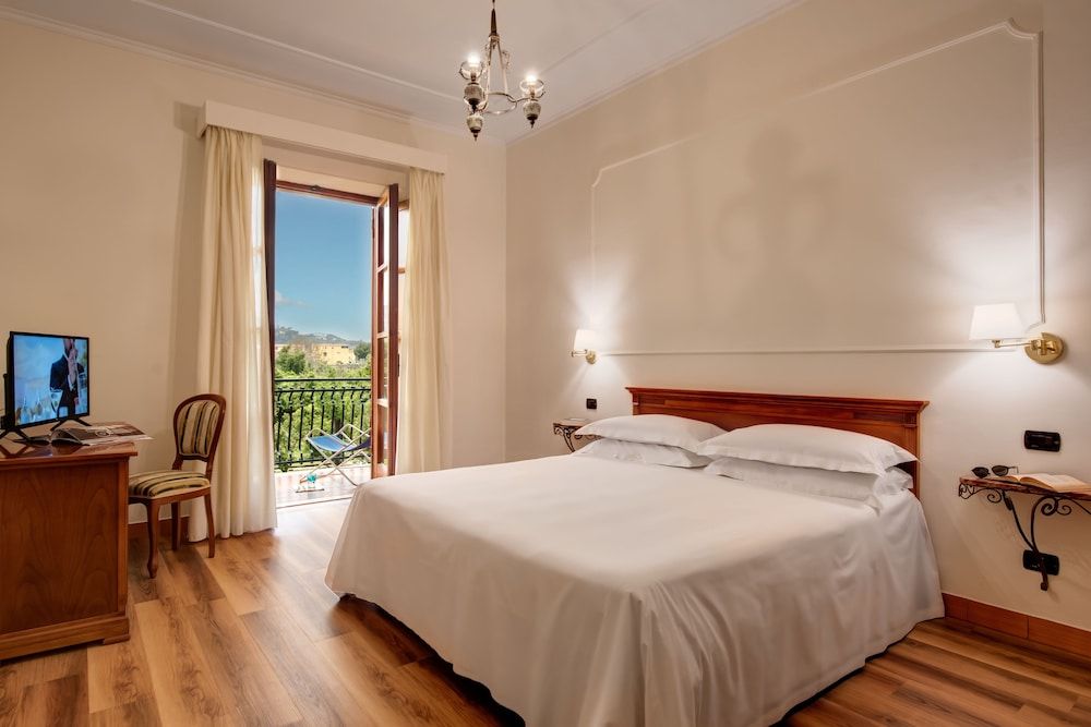 undefined Majestic Palace Hotel 4