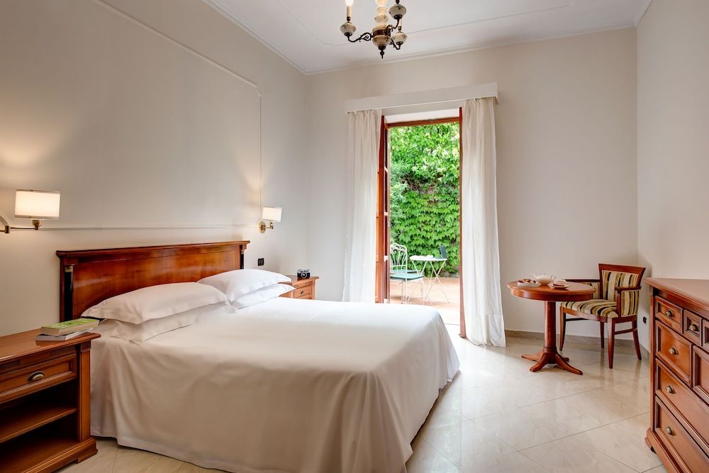 undefined Majestic Palace Hotel 6