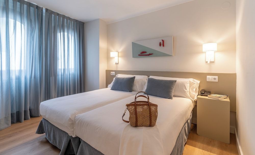 Prestige Mar y Sol Triple Room 4