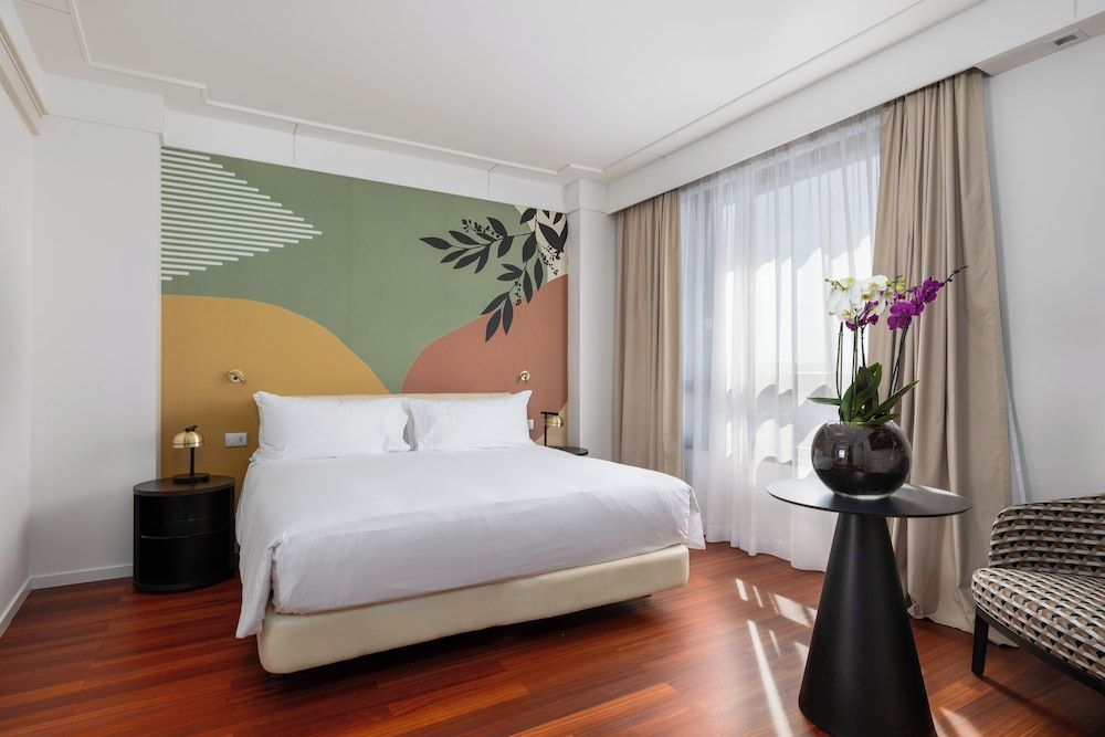 undefined DoubleTree by Hilton Florence Metropole 10