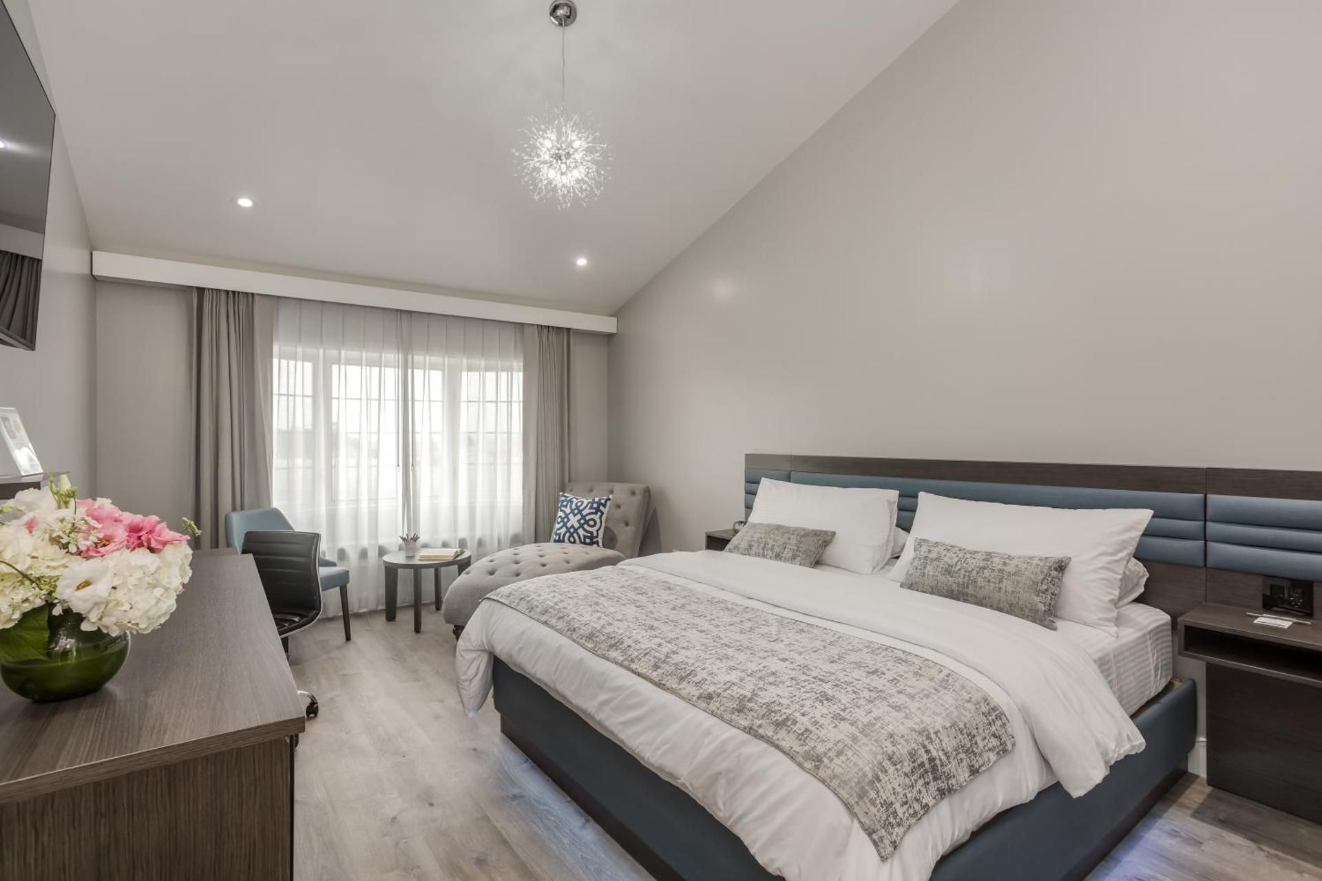 undefined Harbor View Inn 6