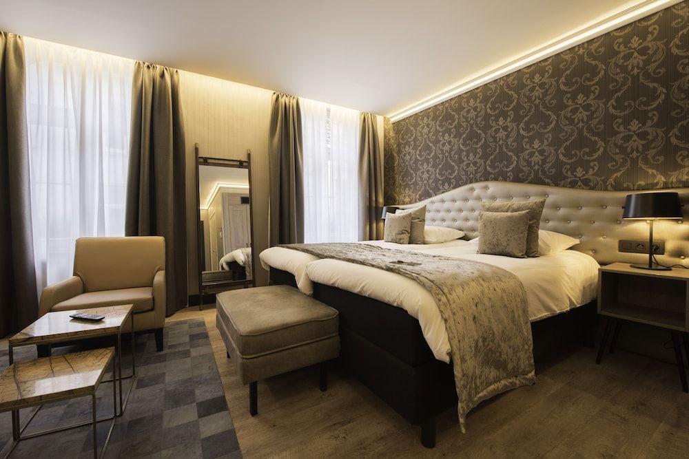 undefined Hotel Acacia 8