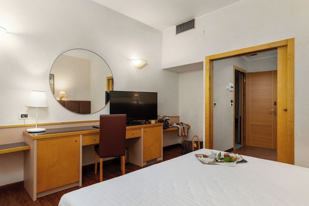 Hotel Minerva Junior Suite 4