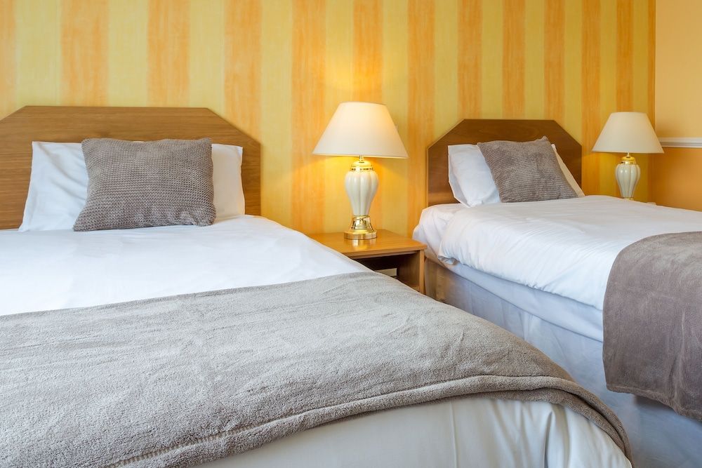 Grand Burstin Hotel Folkestone Standard Twin Room 2