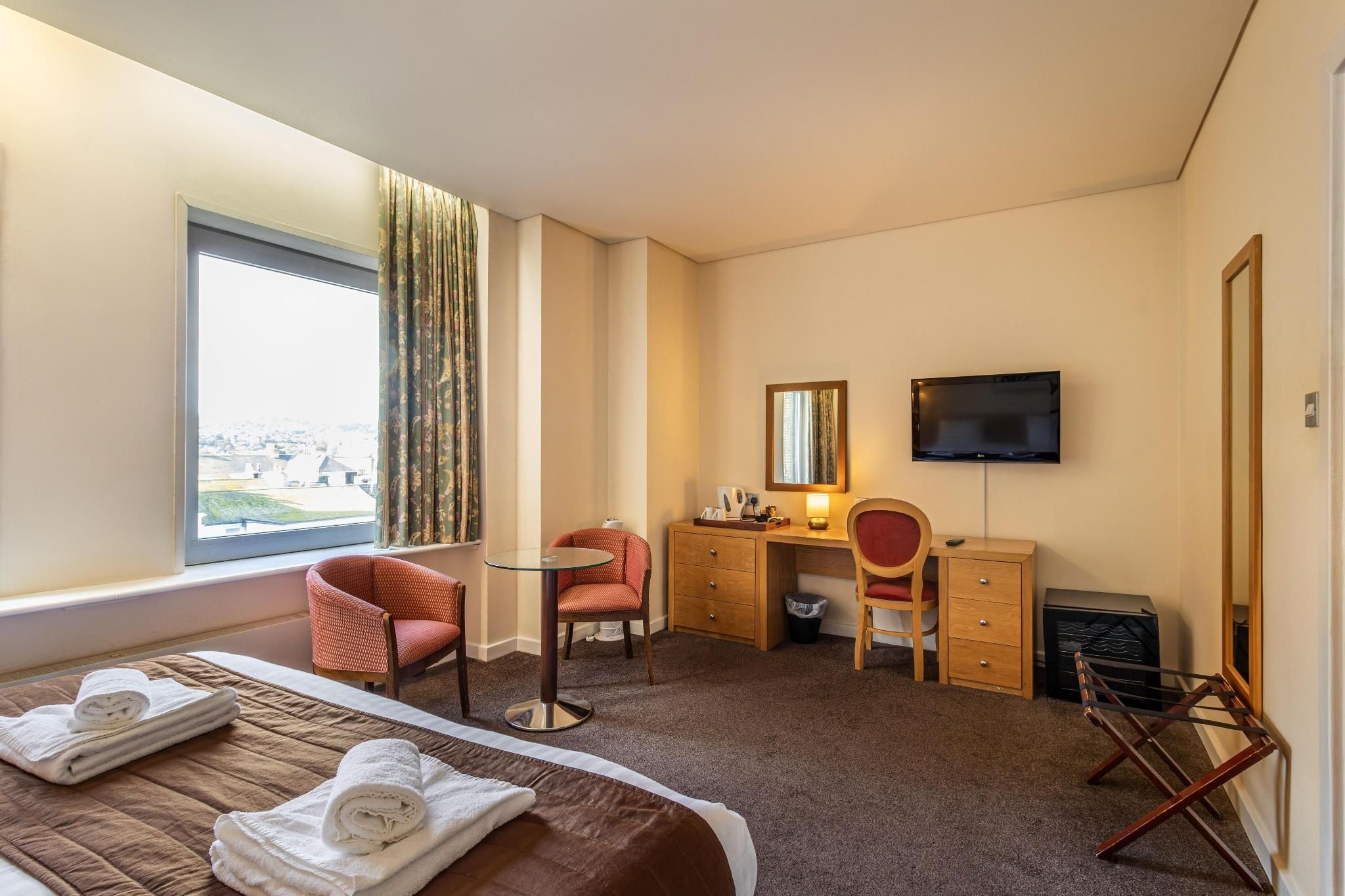 The Cavendish Hotel Eastbourne  Sea View Double Room 3