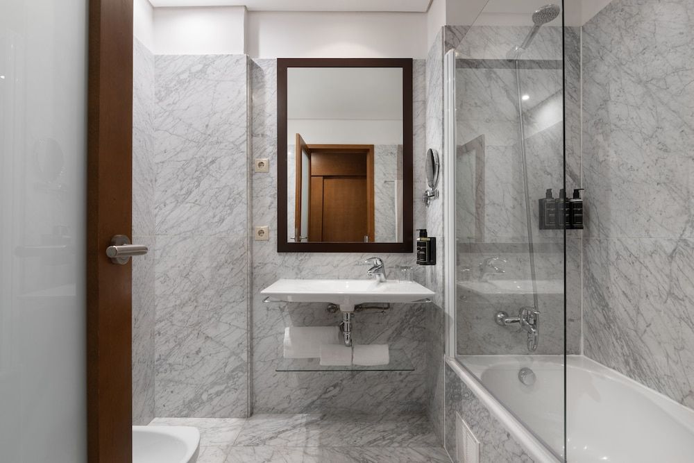 Eurostars Das Artes Triple Room 6