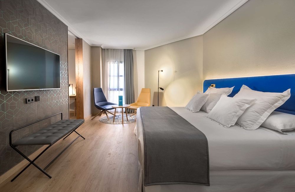 Barceló Cáceres V Centenario Junior Suite 2