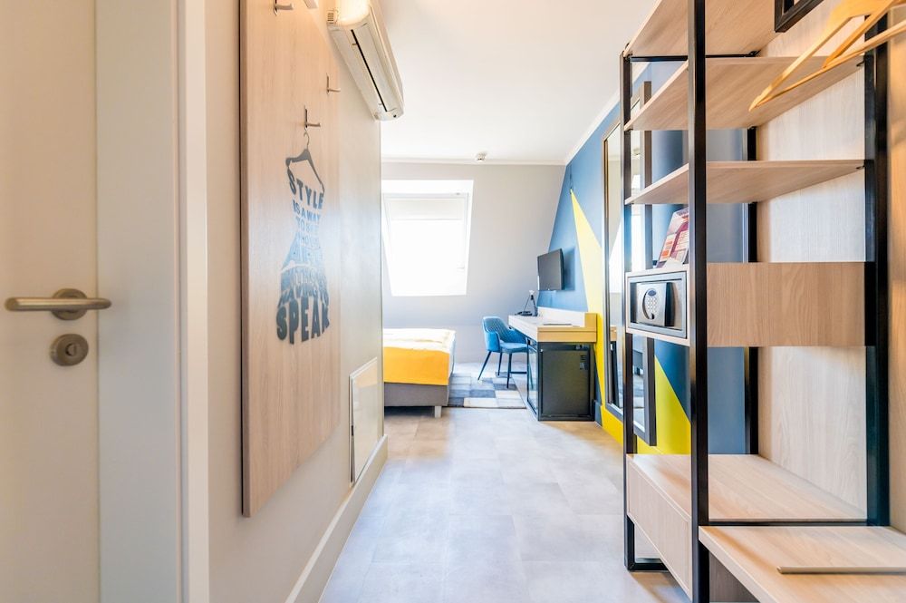 Impulso Fashion Hotel Standard Double or Twin Room 5