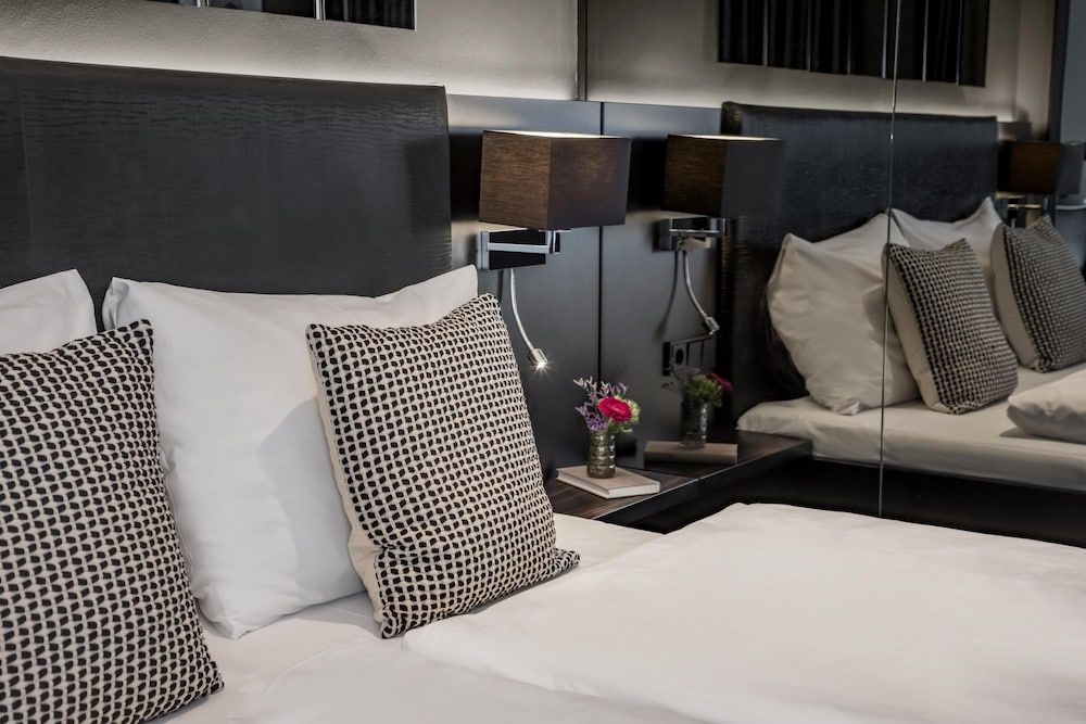 Hotel AMANO Düsseldorf Comfort Room 3