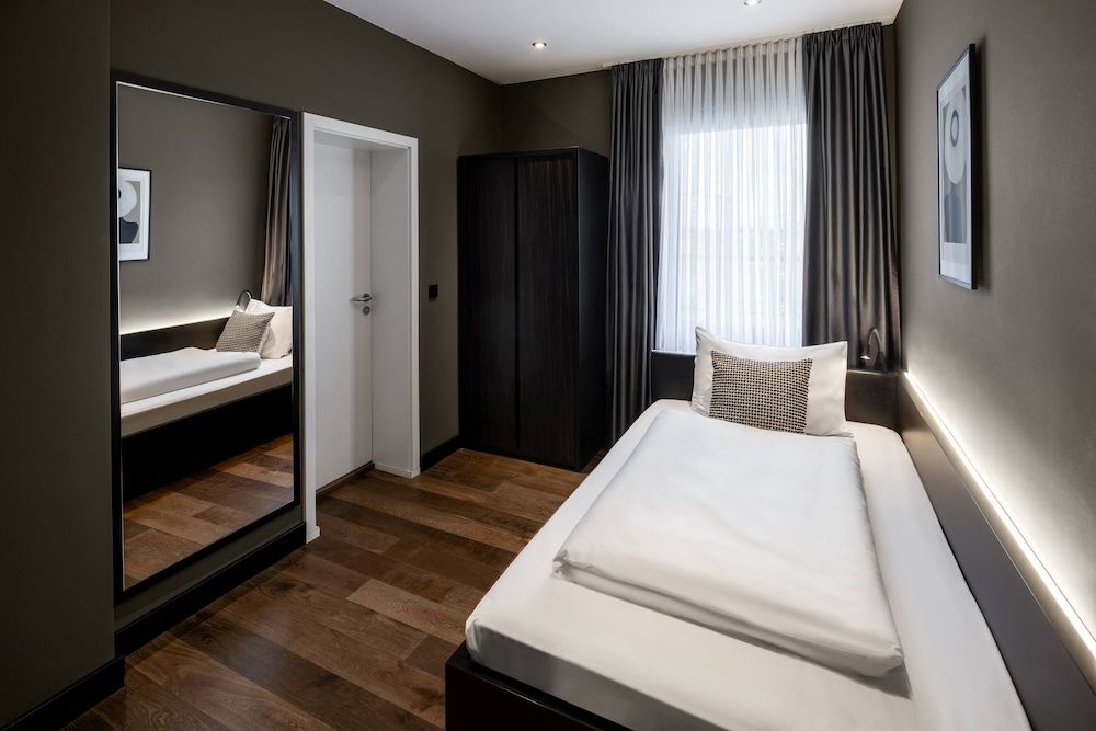undefined Hotel AMANO Düsseldorf 5