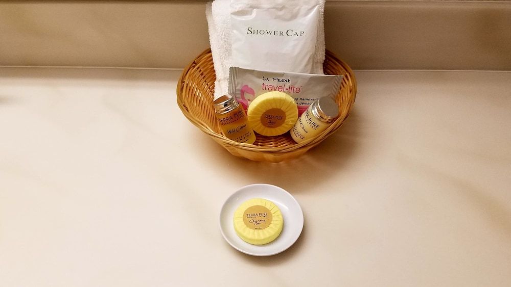 Chelsea Inn Standard Double Room, 2 Double Beds 6