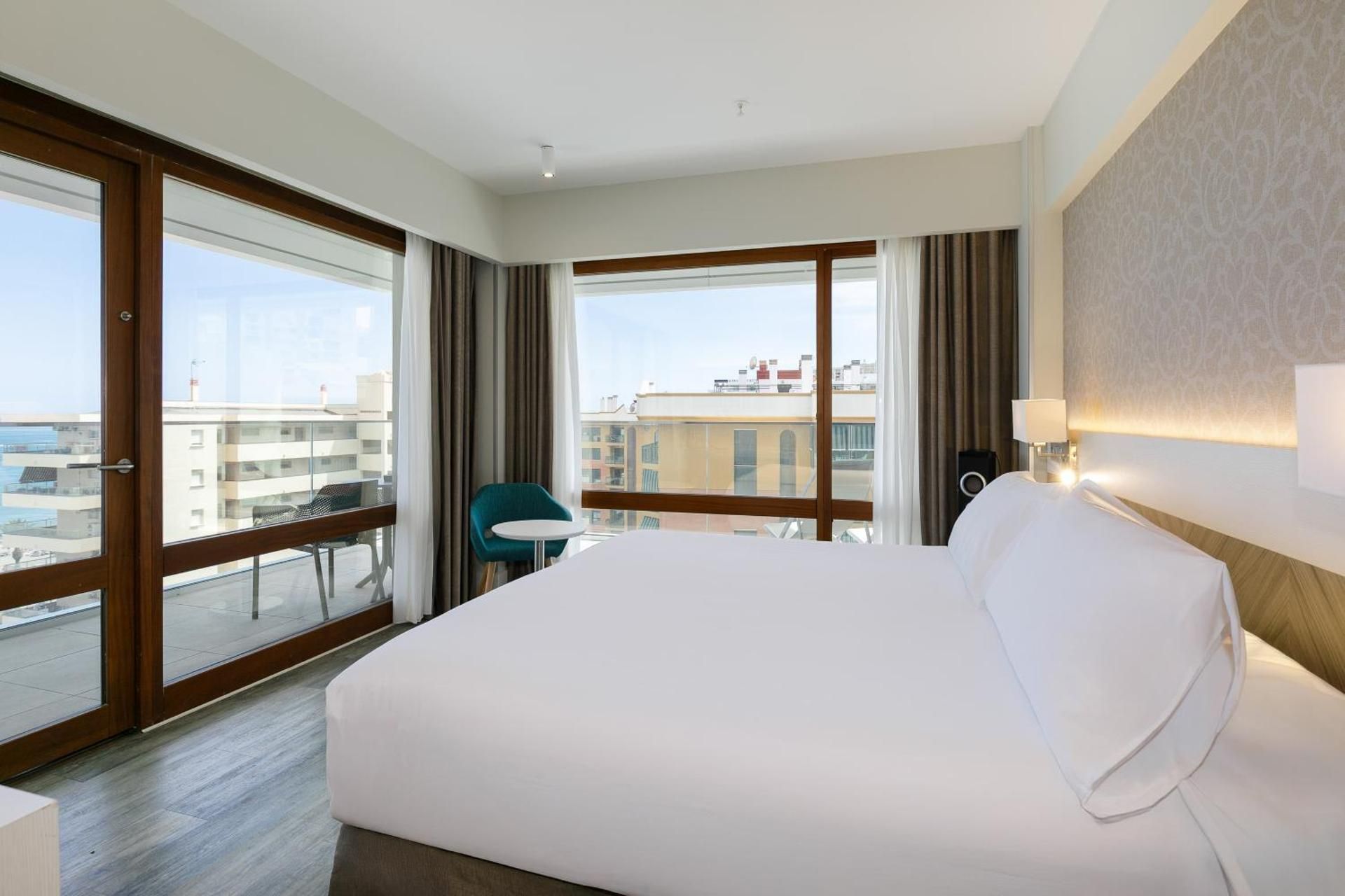 Superior Room Frontal Sea View