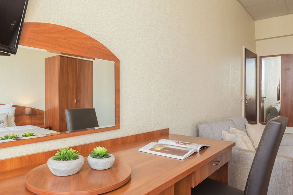 undefined Hotel Hamburg 10