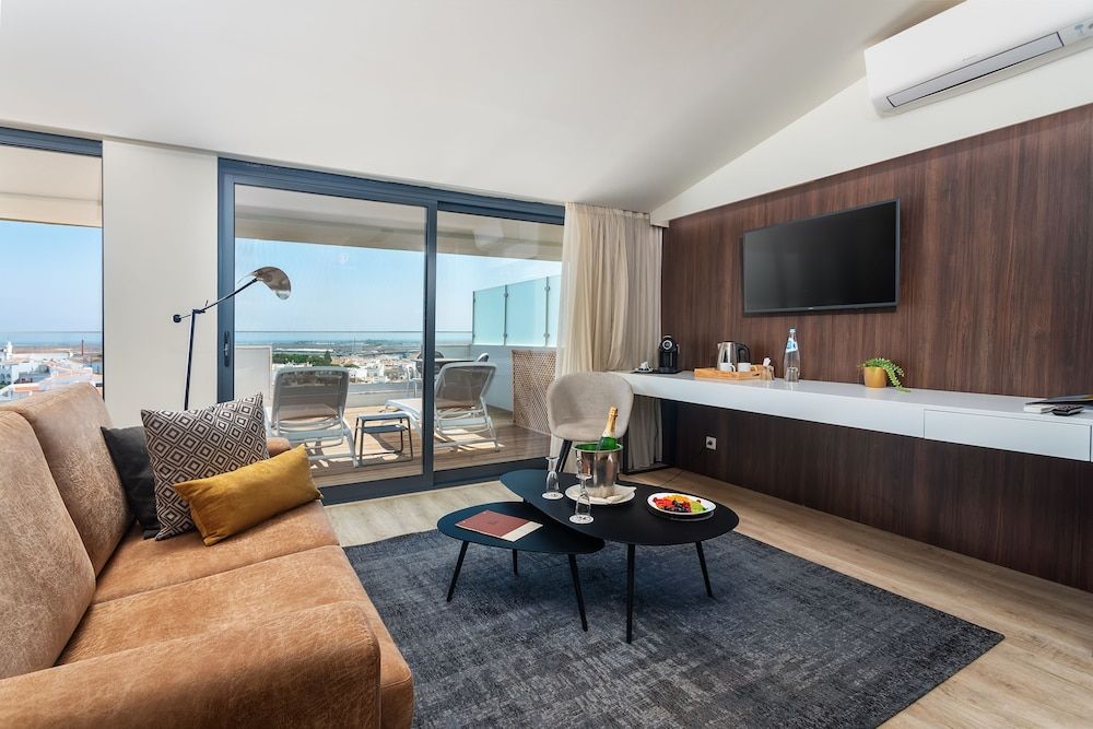 AP Maria Nova Lounge - Adults Friendly Deluxe Suite 3