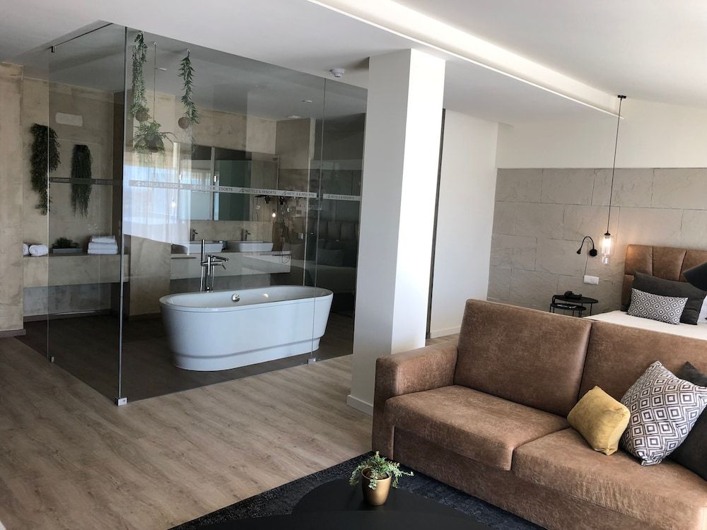 AP Maria Nova Lounge - Adults Friendly Deluxe Suite 4