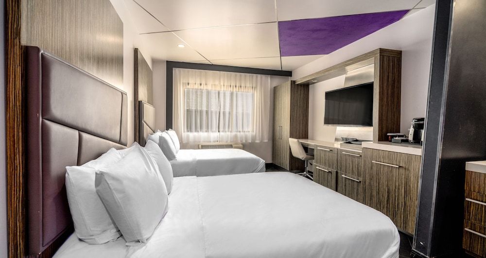 Deluxe Room, 2 Double Beds