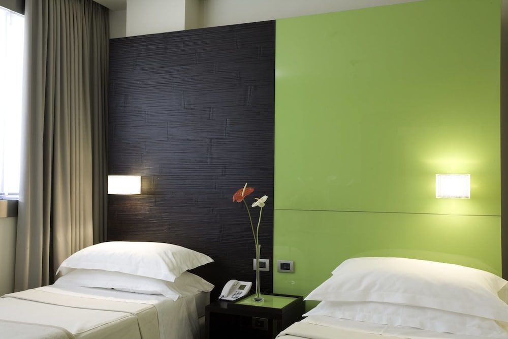 UNA HOTELS T Hotel Cagliari Classic Room 2