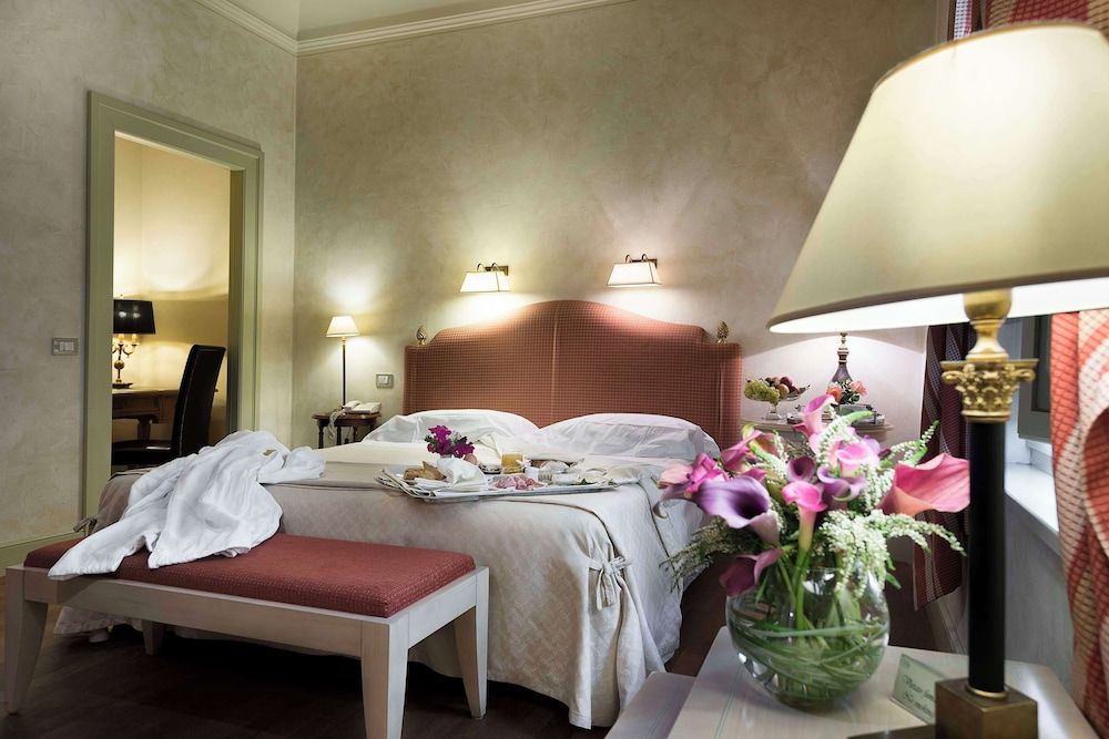 Posta Donini 1579 UNA Esperienze Deluxe Double Room 2