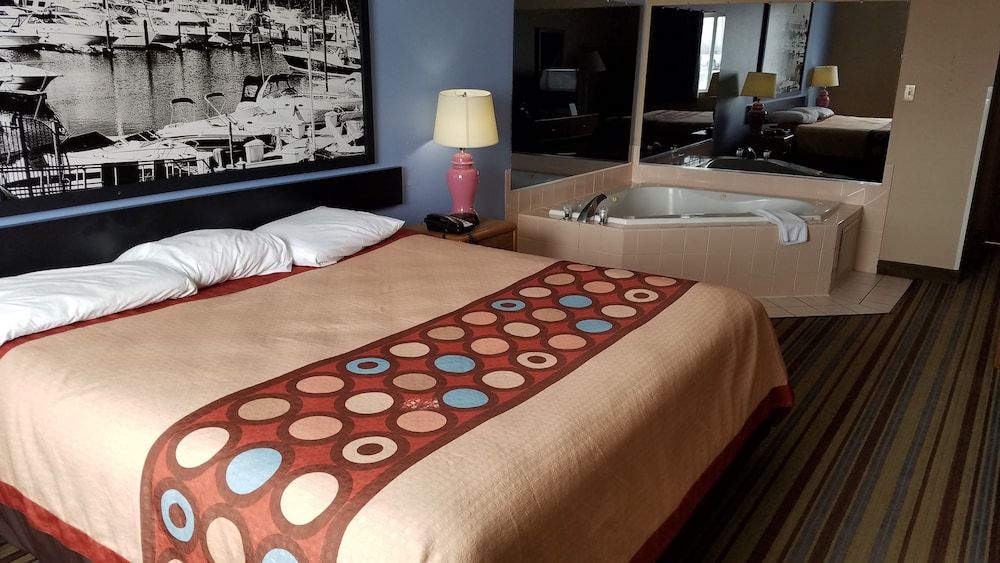 Standard Room, 1 King Bed, Smoking