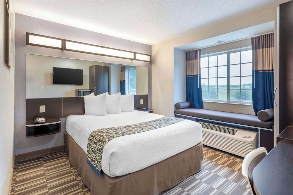 Room, 1 Queen Bed, Non Smoking (Pet Friendly)