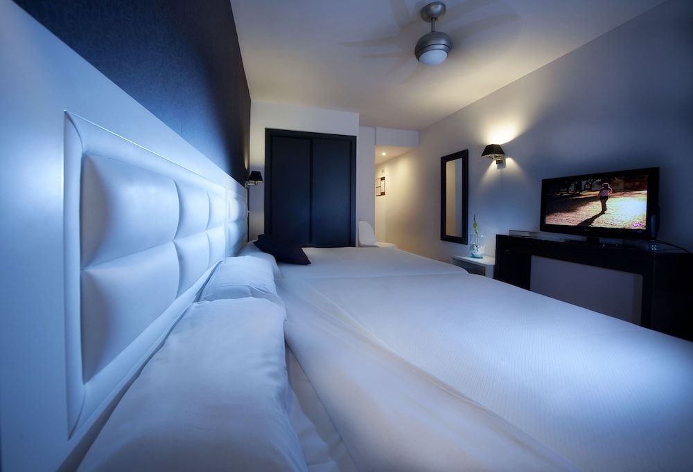 Room (Doble 2+2)